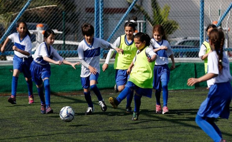 Oyuncular küçük mücadele büyük