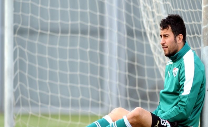 Ozan İpek, 6 ay forma giyemeyecek