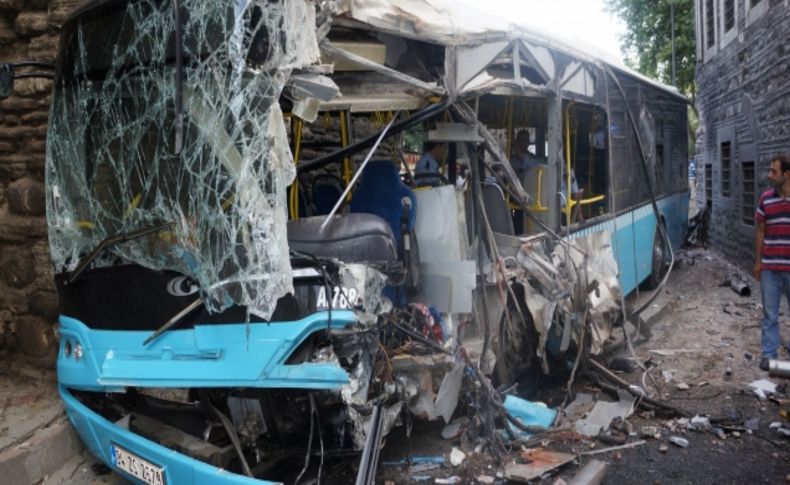 Özel halk otobüsü kaza yaptı: 2’si ağır 20 yaralı