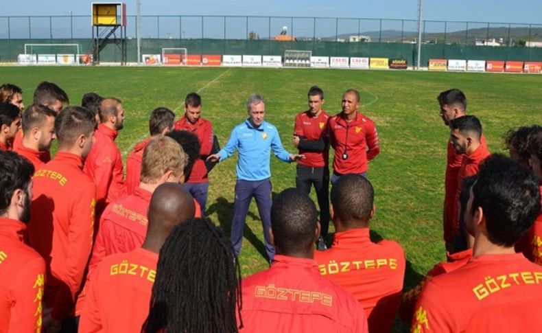 İki isim Özen'in de gözüne giremedi