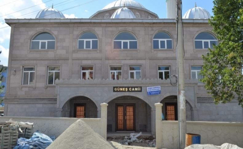 Palandöken Belediyesi, Güneş Camii'nin çevresini düzenledi