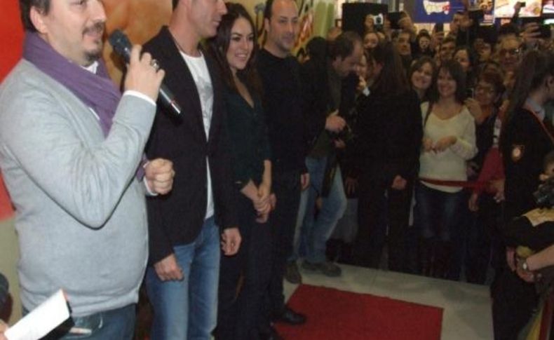 'patron Mutlu Son Istiyor' Filminin Oyunculari Eskişehir'de
