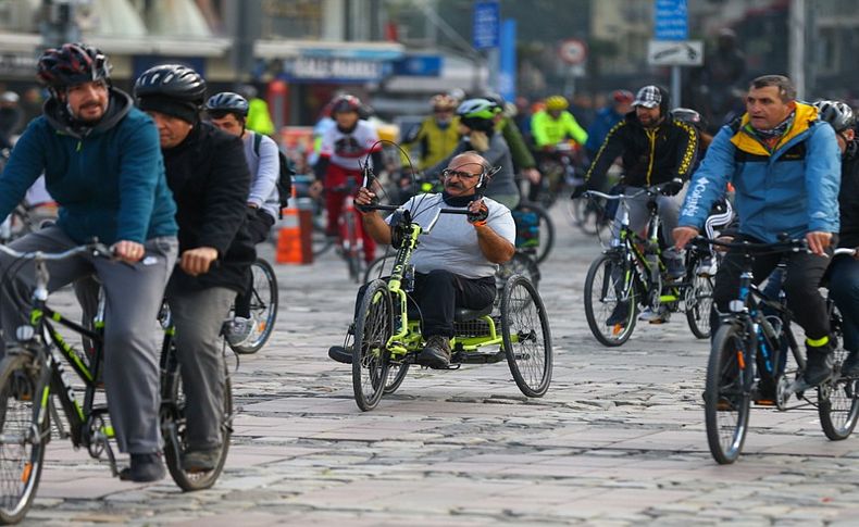 Pedallar engelliler için döndü