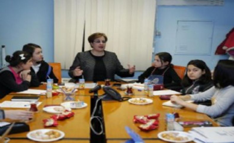 Konak'ta e-çocuk dönemi başlıyor