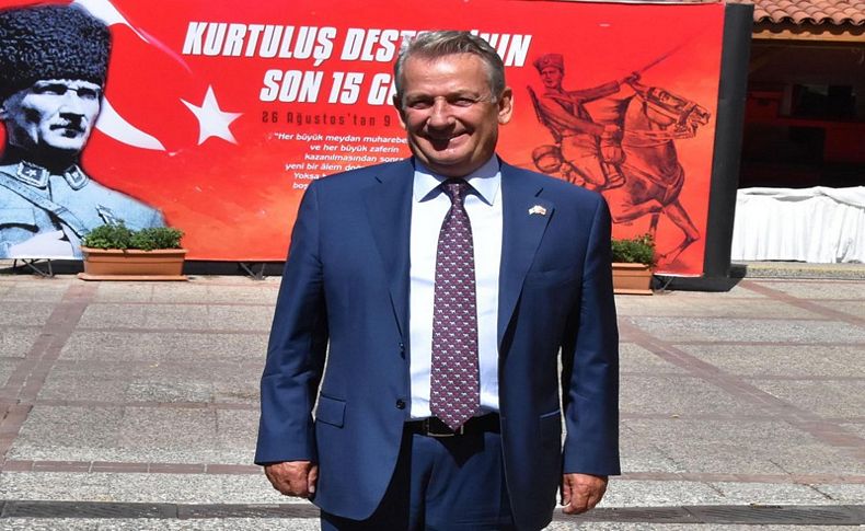 Pekşen: İzmir'de beni gören insanların suratı asılıyor