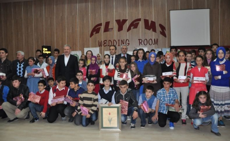 Peygamber sevdalıları ödüllerini aldı