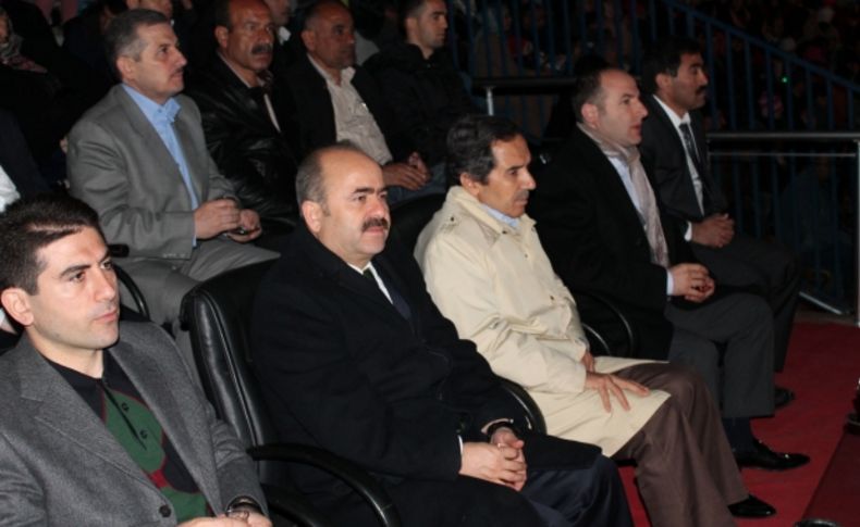 Peygamber sevgisi Siirt'te stadyuma sığmadı