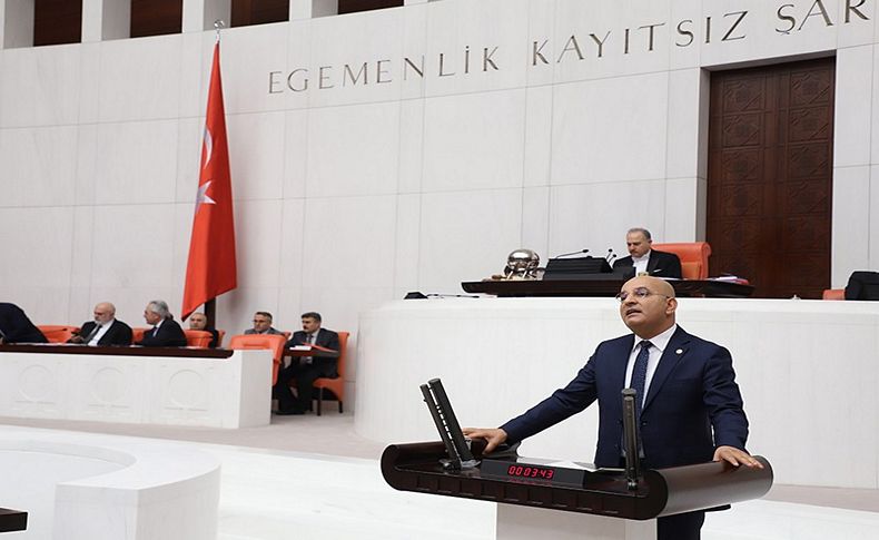 Polat, tarihi hazineleri Bakan'a sordu