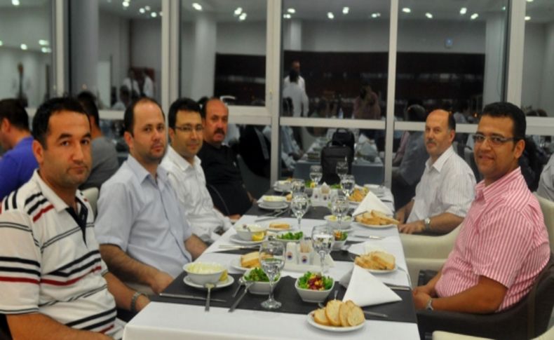 Prof. Dr. Vahit Konar’a veda yemeği