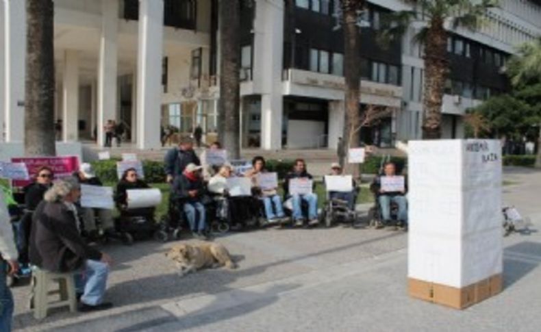 Engelliler'den Plazalı protesto