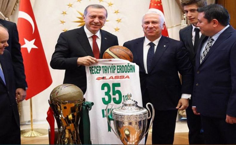 Pınar Karşıyaka'ya büyük ödül