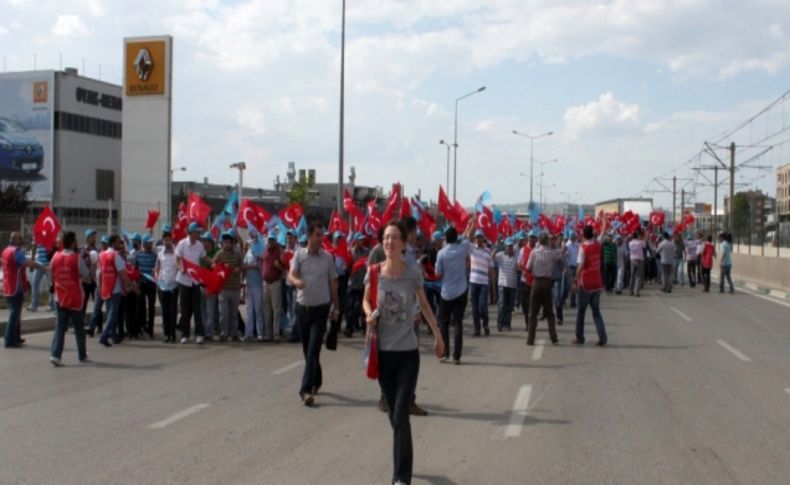 Renault işçileri toplu sözleşme için yürüdü
