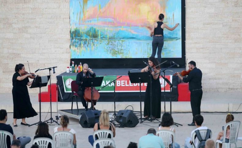 ‘Resimli Tınılar’ Karşıyaka’da yankılandı