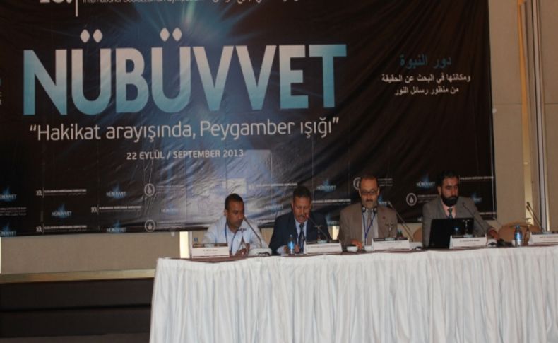 “Risale-i Nurlar hakikate ulaşmada Kur’ani tarzı yeniden insanlığa sunmuştur”