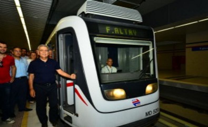 İzmir'de metro bayramı