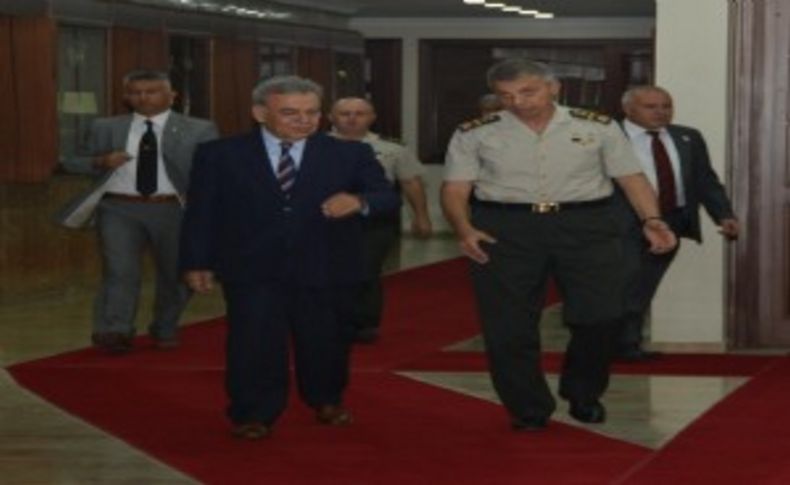 Yeni komutandan ilk ziyaret