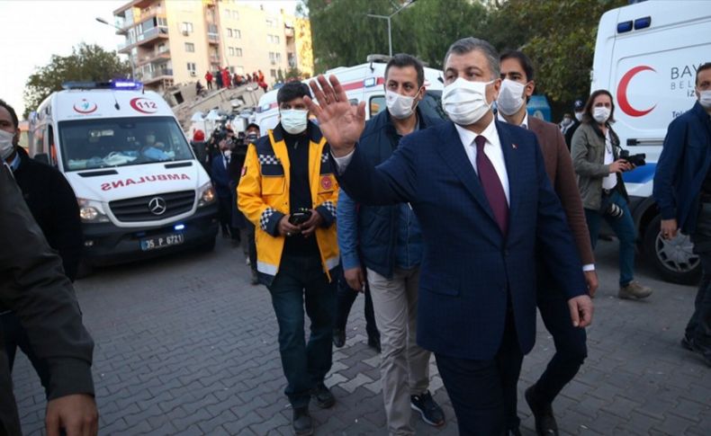 Sağlık Bakanı Koca, deprem bölgesinde incelemelerde bulundu