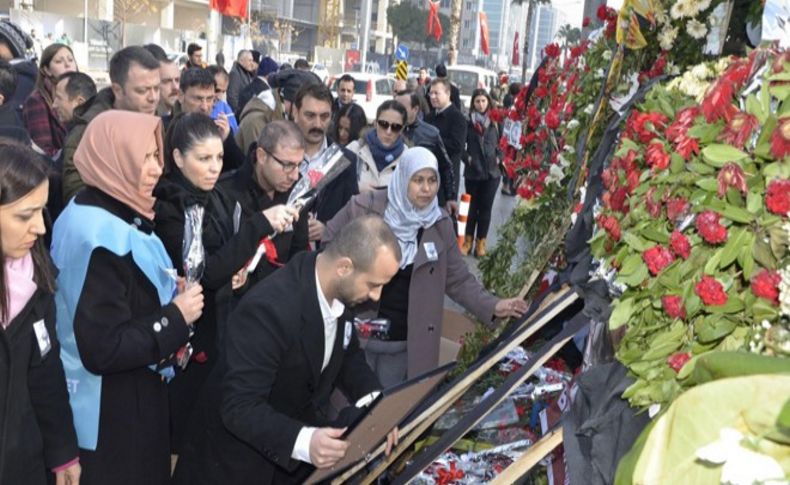 Sağlıkçılar Adliye şehitlerini andı