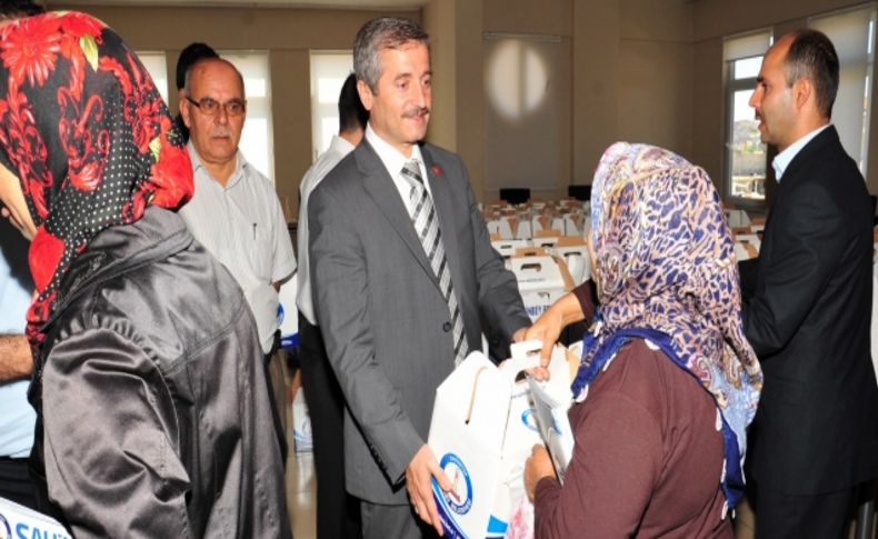 Şahinbey Belediyesi Ramazan öncesi 2 bin aileye et yardımı yaptı