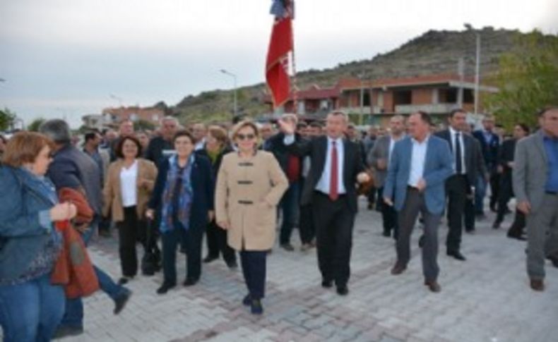 Doğaköy'de Başkan Şahin'e sancaklı karşılama