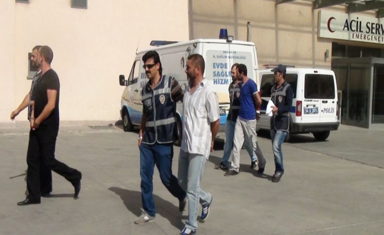 Sahte para ile uyuşturucu ticareti yapan çete çökertildi