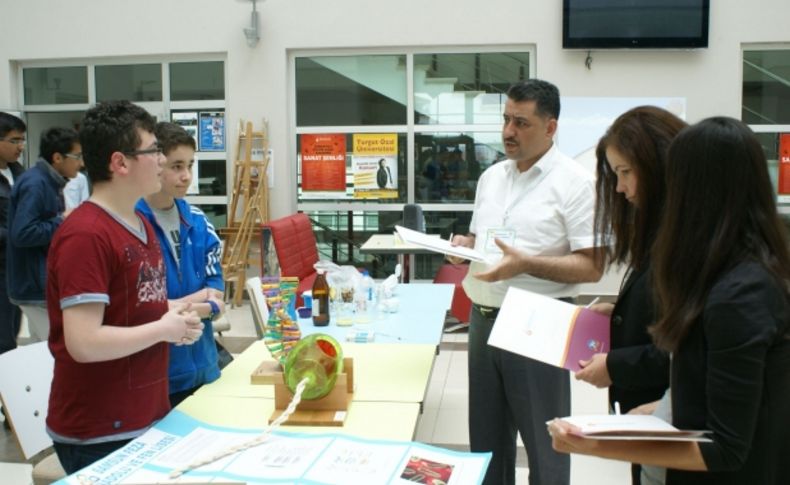 Samanyolu Liseleri biyoloji projelerini yarıştırdı