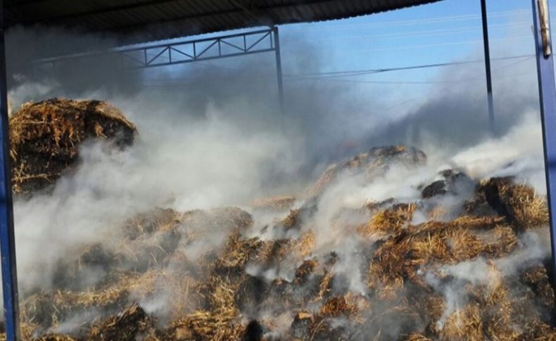 Kaynak yaparken 20 bin liralık samanı kül etti