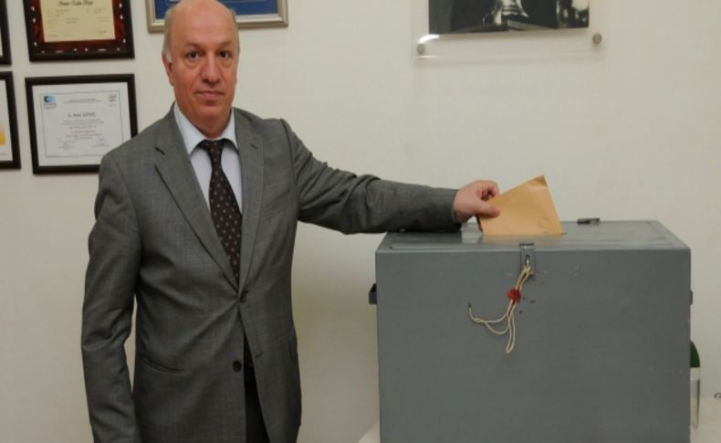 Samsun Ticaret Borsası’nın başkanları güven tazeledi