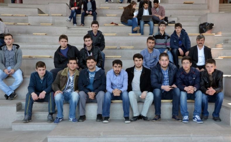 Samsunlu öğrenciler AİBÜ’ye hayran kaldı