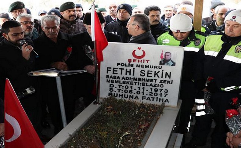 Şehit polis Fethi Sekin kabri başında anıldı