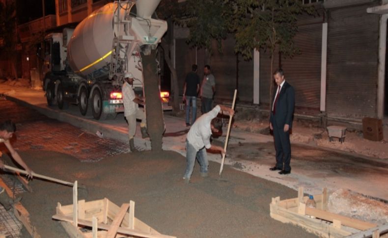 Şehitler Caddesi’ndeki yenileme çalışmaları sürüyor