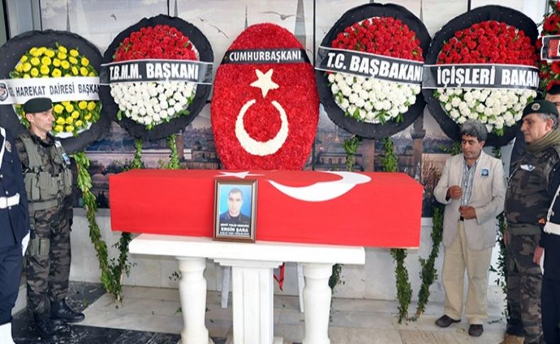 İzmir şehidini uğurladı