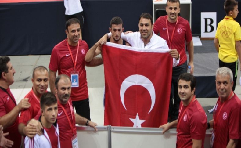 Selahattin Kılıçsallayan, dünya şampiyonu oldu