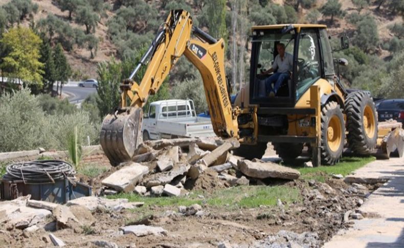 Selçuk Belediyesi kaçak yapılara geçit vermiyor