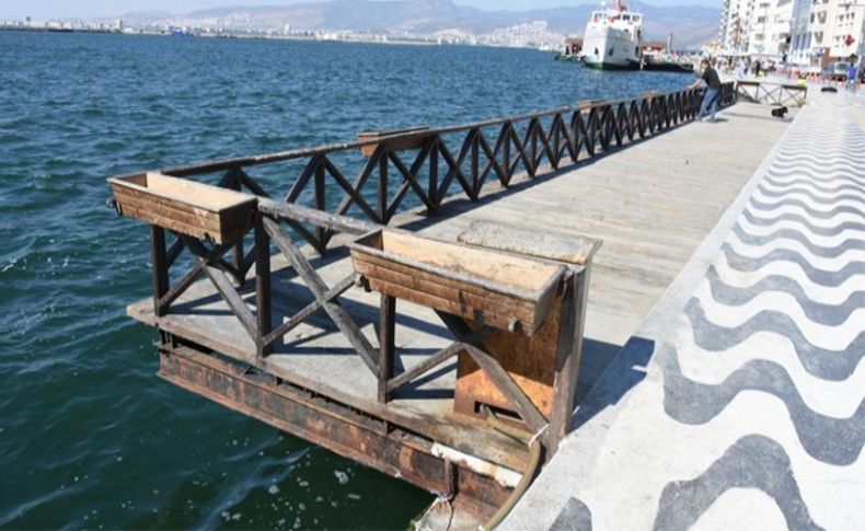 Seyir terasları çürüyor