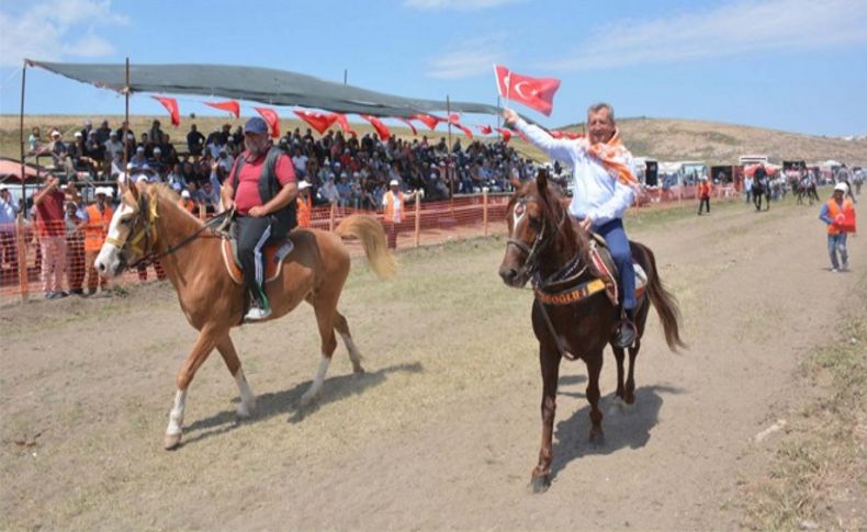 Seyrek Rahvan At Yarışları nefesleri kesti