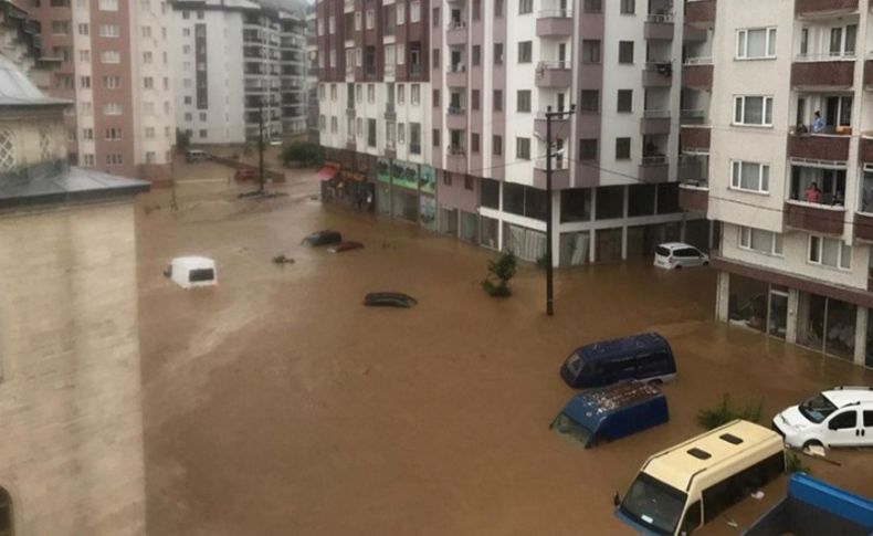 Şiddetli yağış Rize'yi de vurdu: 2 can kaybı