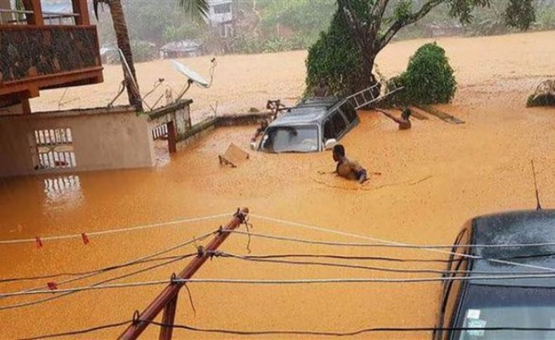 Sierra Leone'de toprak kayması... Yüzlerce ölü var!