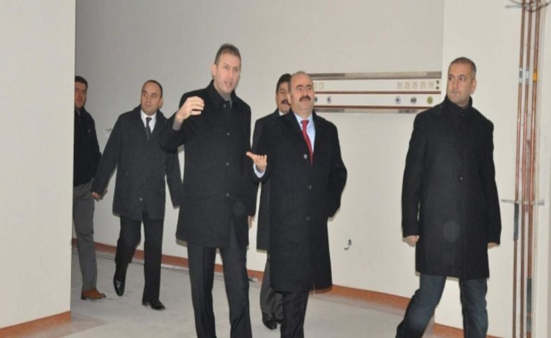 Siirt Valisi Aydın, yeni devlet hastanesini gezdi