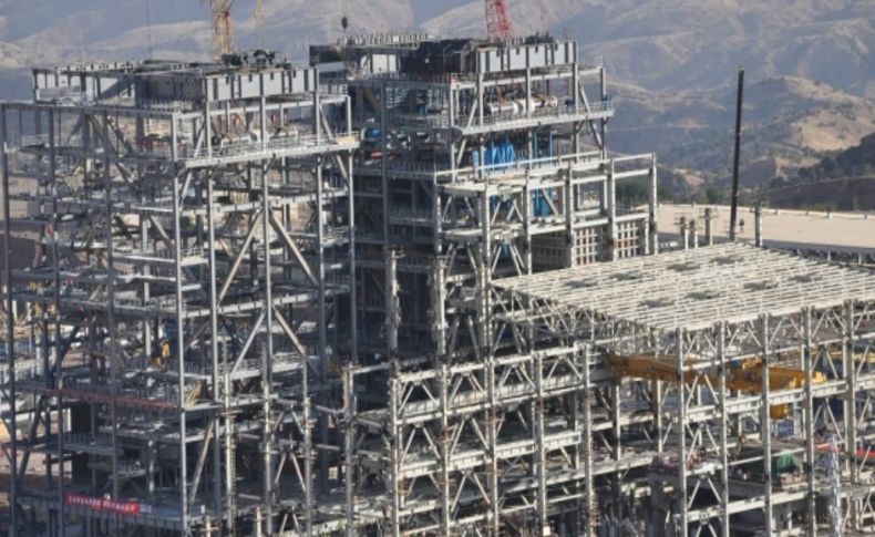 Silopi’de 400 işçi iş bırakma eylemi başlattı