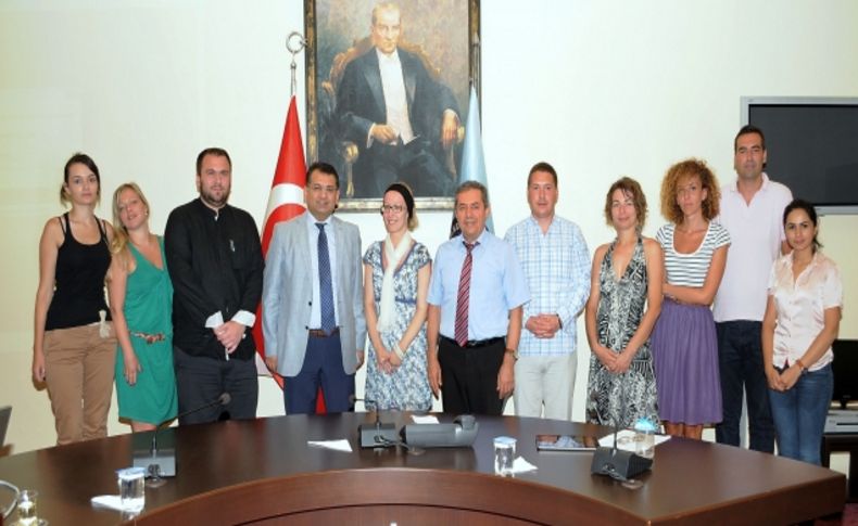 Sırp gençler Akdeniz Üniversitesi'ni ziyaret etti