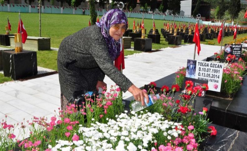 Soma'da acının yıl dönümünde, yürekler birleşti