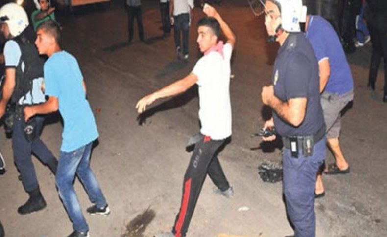 Sopalı sivillerden sonra, 'taşlı siviller'!