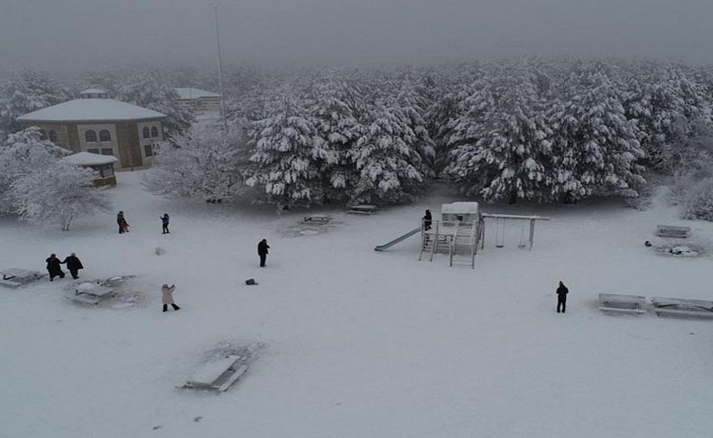 Spil Dağı'nda kar keyfi
