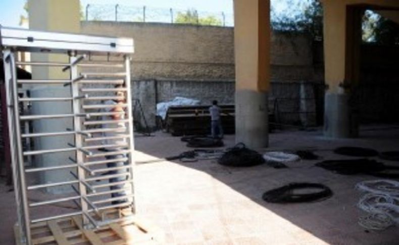 'Riskli' denilen Alsancak Stadı'nda çifte standart
