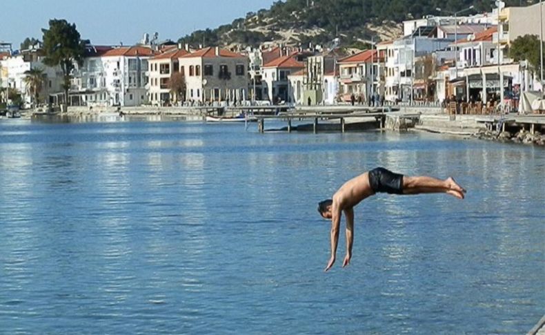 Şubat'ta Foça'da deniz keyfi