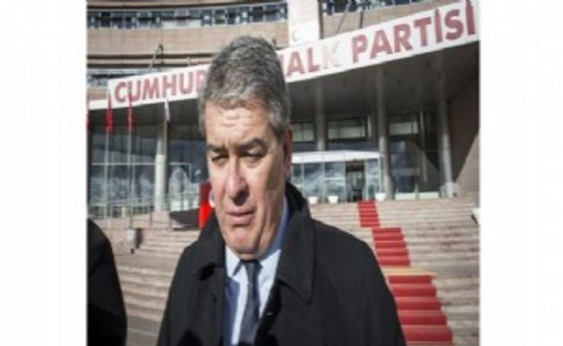 Süheyl Batum CHP'den ihraç edildi