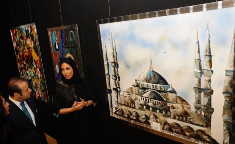 Suudi Arabistan Kralı’nın gelini, İstanbul’da resim sergisi açtı