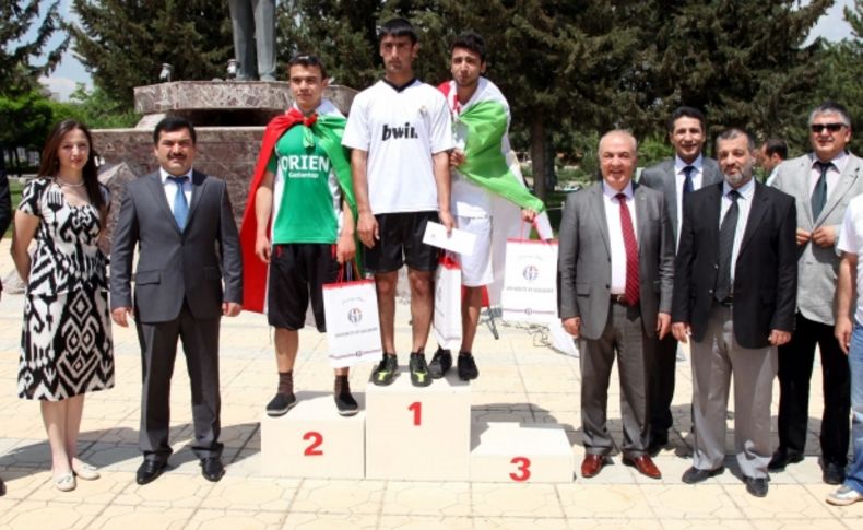 Tacikistan Milli Koşusu Gaziantep Üniversitesi’nde yapıldı