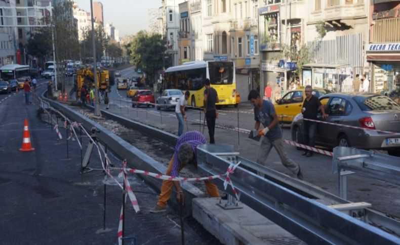 Taksim'de alt geçit hizmete girdi